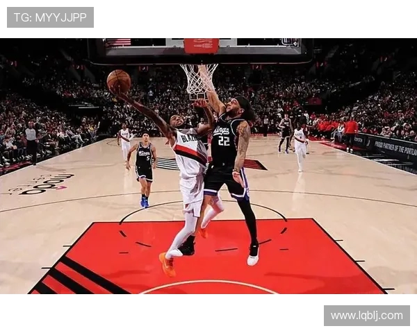 爵士强势迎战开拓者双方新星对决引爆全场焦点大战