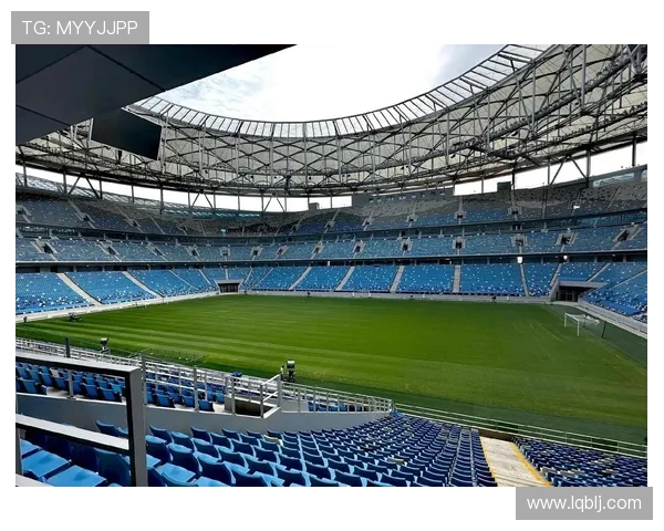 黄丽独家揭秘足球技巧与战术分享助你提升球场表现