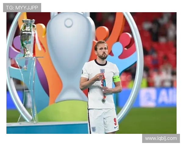 哈里·凯恩：从英格兰锋线新星到全球足坛顶级射手的崛起之路