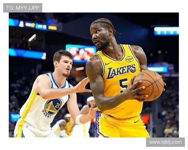 2018季前赛湖人与勇士的精彩对决回顾与分析