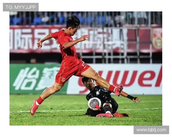 人和对阵恒大2019年精彩回顾与战术分析，揭示足球赛场的激烈对抗与精彩瞬间